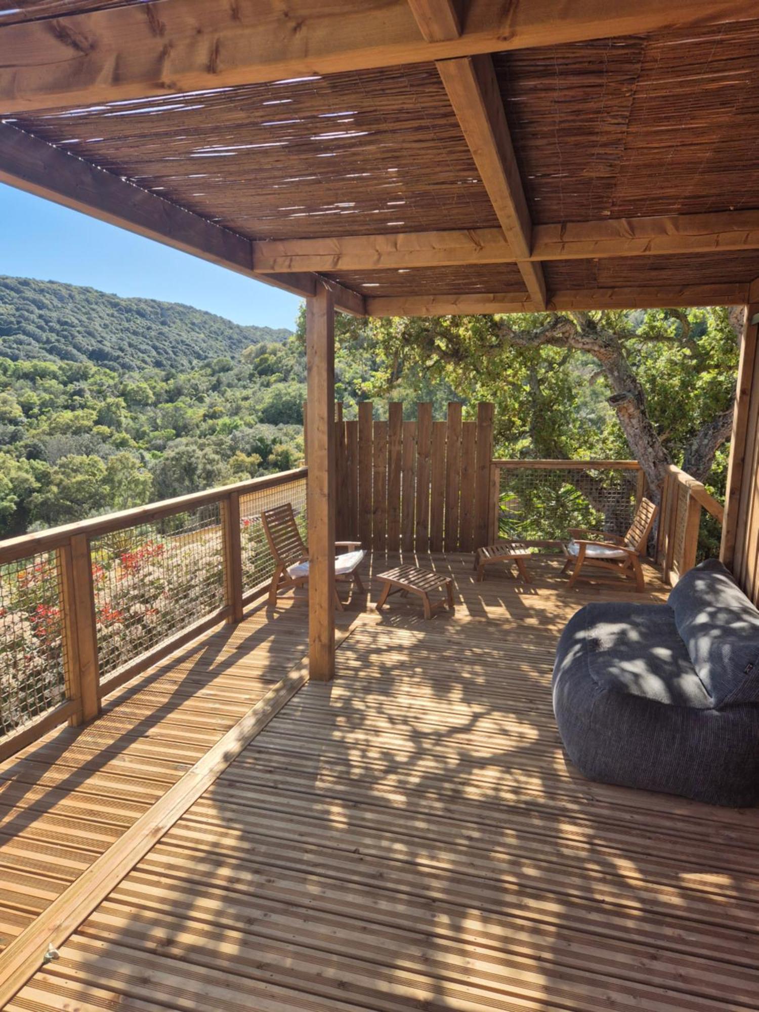 Maisonette Dans Hameau Calme Bonifacio (Corsica)
