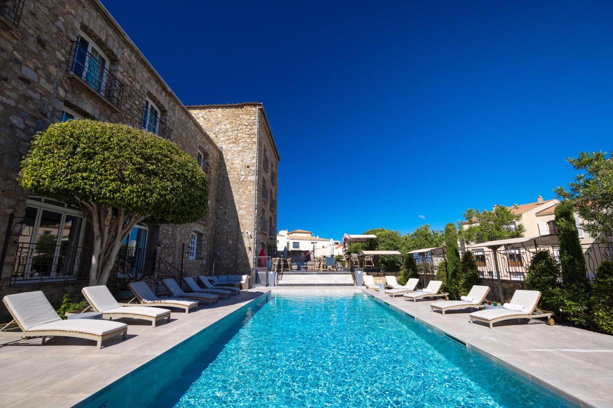 Hotel L'abbaye Calvi (Corsica)