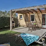 location pour 2 personnes Amarylis à Calvi avec jardin piscine barbecue