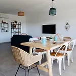 Tres Bel Appartement Avec Grande Terrasse