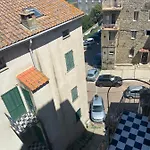 Charmant Appartement Dans Un Immeuble Du 15Eme Siecle
