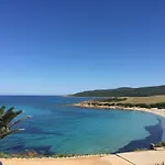 Ajaccio Magnifique T2 45m2 neuf 5 personnes Clim wifi stationnement gratuit centre ville plage à 300m