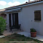 Villa Antaug & Mini Villa Antaug