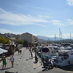 Villa Oletta, avec piscine et tennis communs, à 5km de St Florent