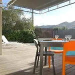 Villa Avec Piscine & Jardin A Monticello