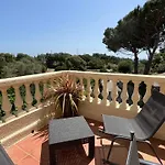 Bastia Appartement Avec Terrasse Proche Du Centre Ville Et Commerces, Parking, Internet