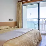 Hotel Roc E Mare