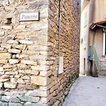 Charmante Maison De Village De 4 Pieces, 15E Siecle - Fr-1-61-556