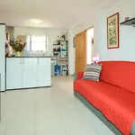 1 Bedroom Stunning Home In Cervione