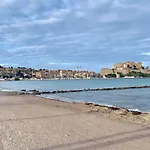 Appartement 3 Pieces Avec Terrasse, A 350M De La Plage, Parking Et Clim - Calvi - Fr-1-63-260