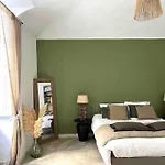83M2 De Charme Au Coeur De La Cite Imperiale