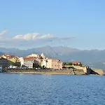 Incroyable T2 Plein De Charme Avec Balcon Vue Mer A L'Entree D'Ajaccio