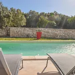 4 Bedroom Beautiful Home In Bonifacio