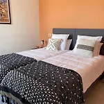 Les 3 Baigneuses : Appartement 2 Chambres, Neuf Proche De Toutes Commodites