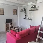 Petit Appartement Avec Espace Exterieur Proche Mer