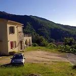 A 2 Minutes Riviere 25 Minutes Ajaccio Plages Linge Et Parking Inclus