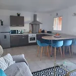 Appartement & Piscine Santa Giulia
