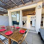 Charmant T2 Climatise Avec Terrasse Proche Plage, 4 Couchages A Lumio - Fr-1-63-352
