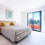 Pandora 6 Personnes Magnifique Apparemment Avec Piscine Dans La Residence