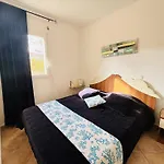 Appartement Climatise 6 Couchages Avec Terrasse A 1.3 Km De La Plage A Lumio - Fr-1-63-346