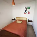 T3 Pour 6 Dans Residence Neuve Avec Piscine