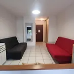 Studio Dans Residence De Tourisme