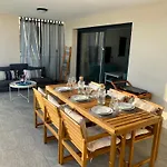 T3 Pour 6 Personnes Dans Residence Avec Piscine