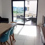 Grand T2 Neuf Avec Grande Terrasse