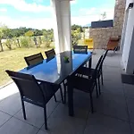 Rez De Jardin Dans Une Residence De Charme ...