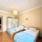 Appartement 3 Pieces, 2 Chambres, 4 Couchages A Ajaccio - Fr-1-61-592