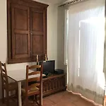 Location Studio Place Du Marche 4Eme Etage