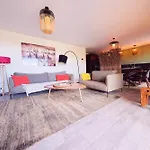 Villa Avec Jardin Et Piscine