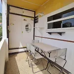 Spacious Apartment With Sea View