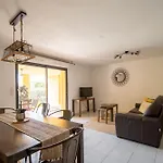 Location De Vacances Figuier Avec Jardin Barbecue Piscine Chauffee A Calvi