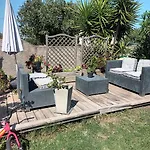 Maison Bord De Mer