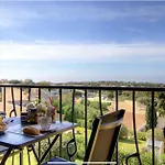 Appartement De Vacance Avec Vue Sur La Mer