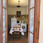 3 Bedroom Amazing Home In Valle Di Rostino