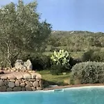 Villa Pleine De Charme Avec Piscine Proches Des Plages
