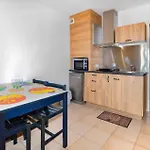 1 Bedroom Amazing Apartment In Prunete