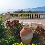 Casa Mina
