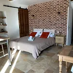 Tres Beau Studio Avec Terrasse