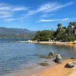 Maranatha, Front De Mer Avec Plage