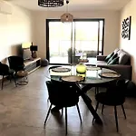 Appartement Avec Terrasse 3 Pieces - Vue Mer - Plage 5 Min A Pied