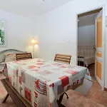 Cozy Home In Piscia Rossa With Wifi