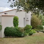Villa Madra