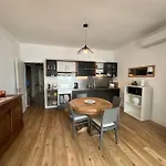 Appartement Neuf, 2 Chambres, Climatise, Route Des Sanguinaires