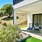 Bas De Villa Avec Jardin Idealement Situe Entre Ajaccio Et Porticcio