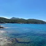 Maison A La Pointe Du Cap Corse
