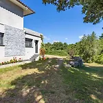 Apartment Appartement Paoli By Interhome