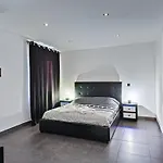 U Casone, B&W Modern Apartment, Spa, Wifi, Air-Conditioning, Free Parking, Decreasing Prices